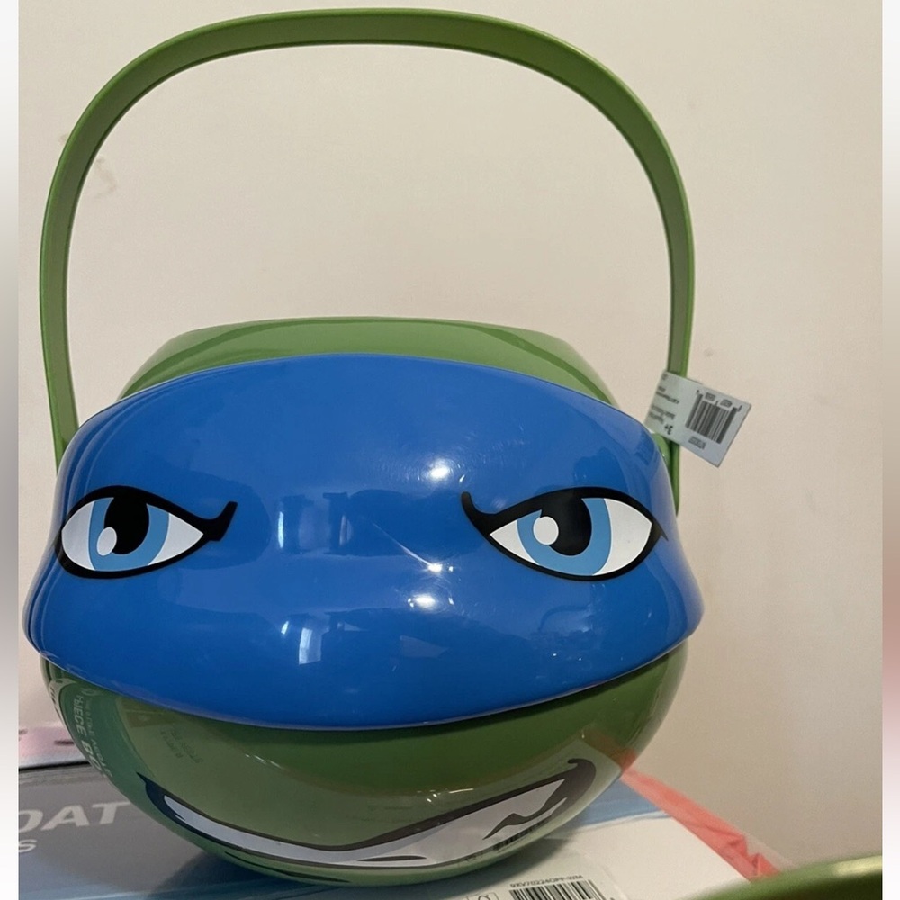 Teenage Mutant Ninja Turtles Leonardo HALLOWEEN Trick or Easter Candy Bucket